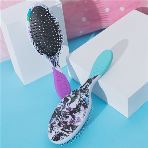 WetBrush Pro Street Art Detangler Blue